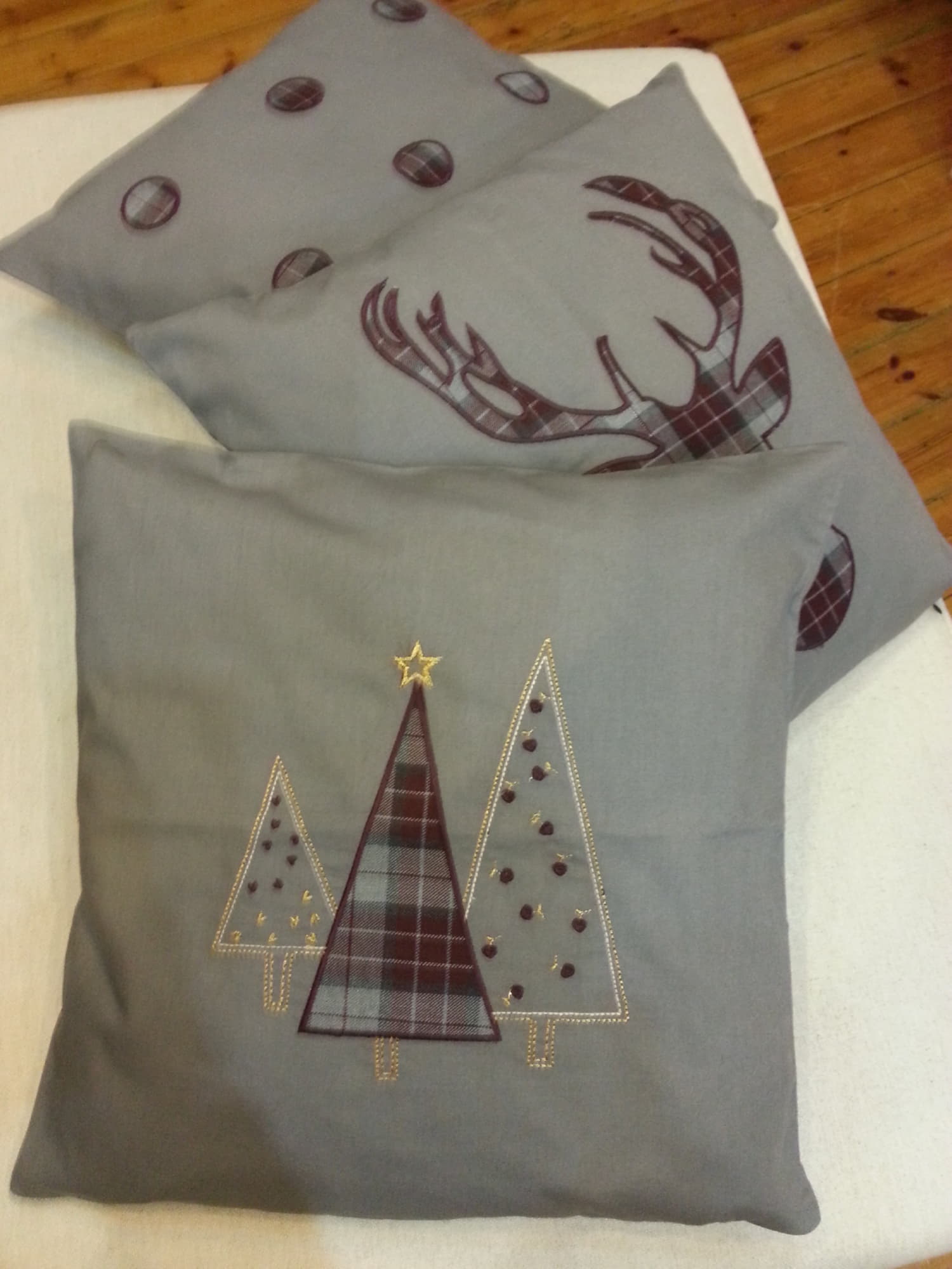 X-MAS PILLOWS