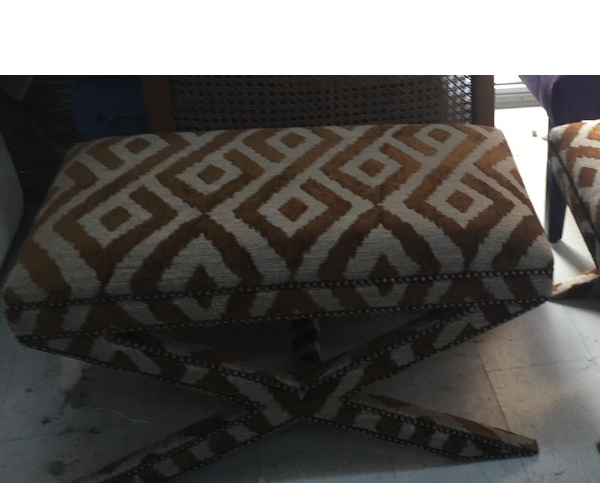 IKAT POUF 